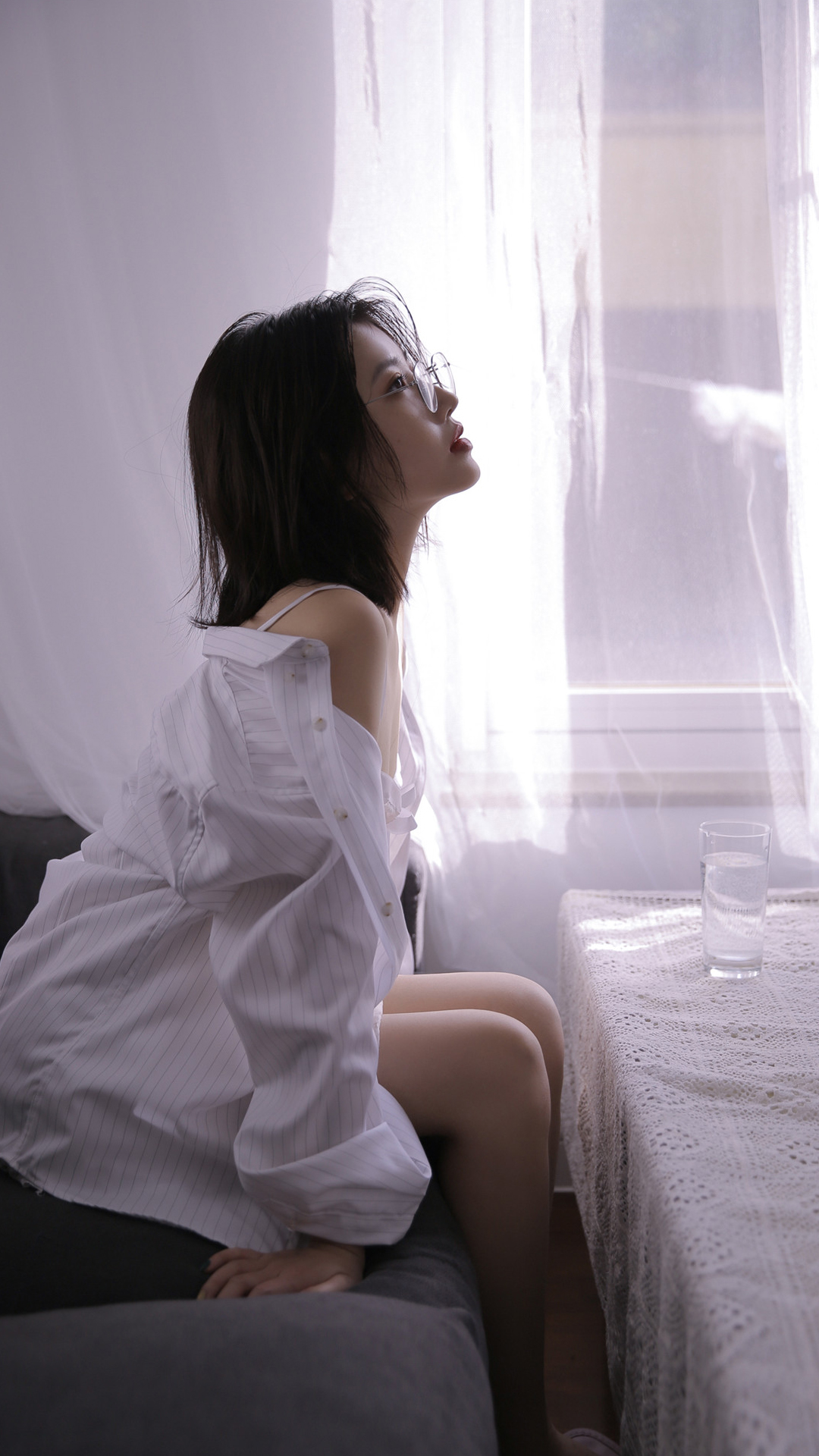 性感文艺风美女写真手机壁纸