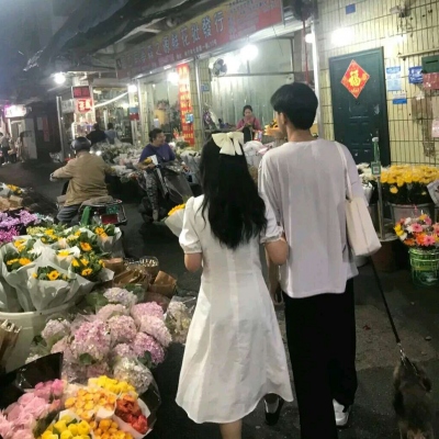 一男一女甜蜜真人情侣头像图片