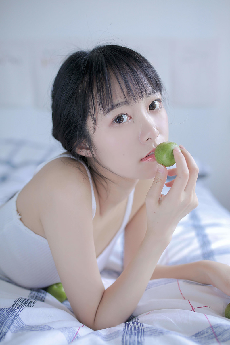 轻熟少女温暖性感私房写真照