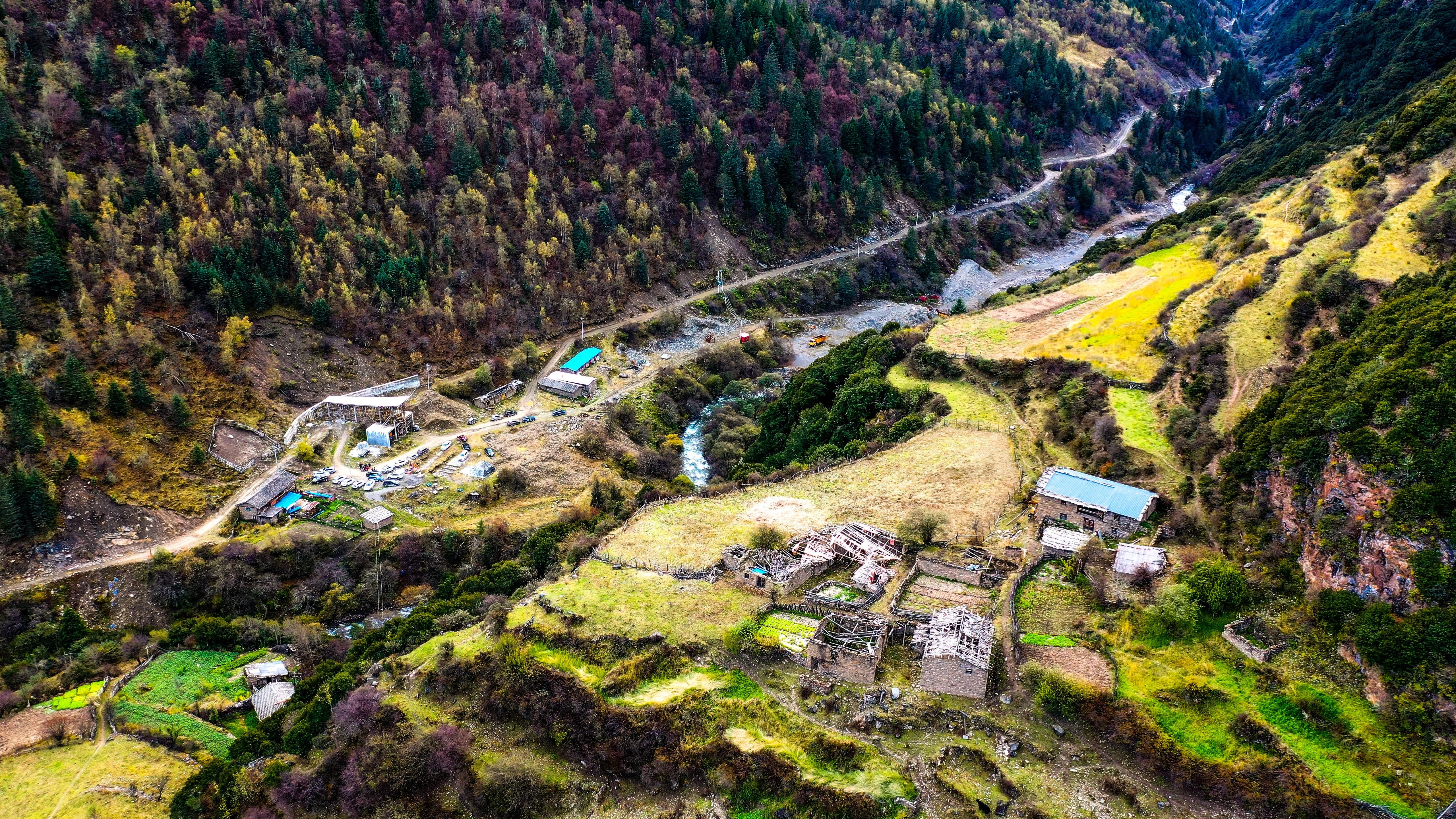 两河口虹桥沟美丽景色桌面壁纸