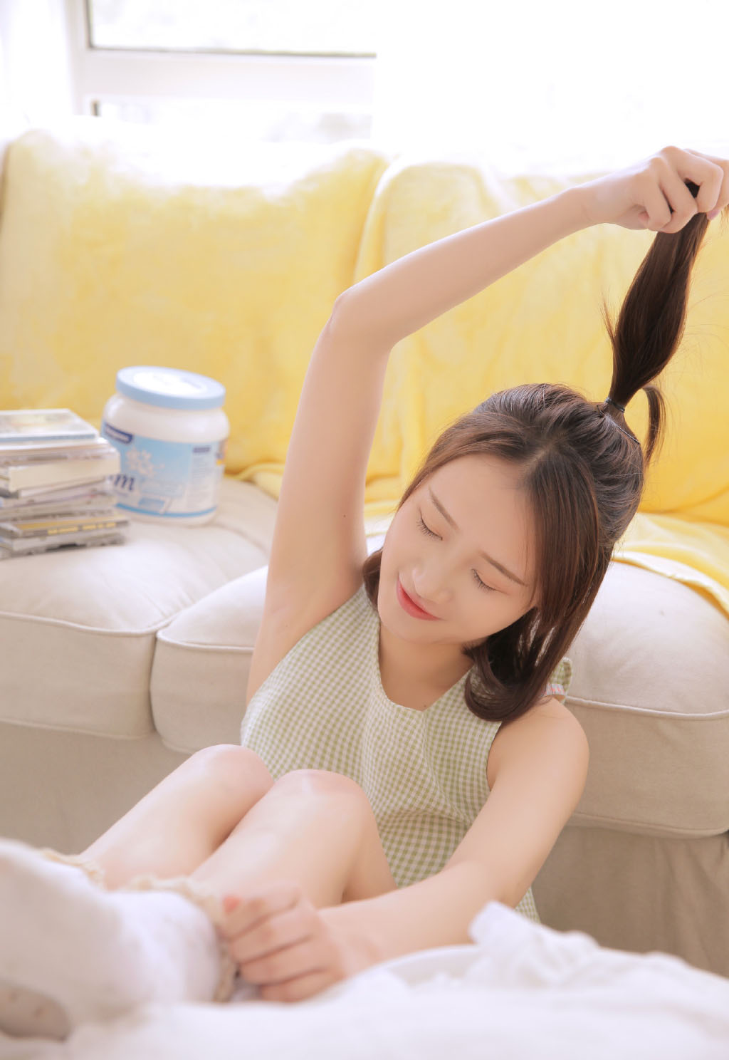 极品美女撩人长腿高挑性感写真