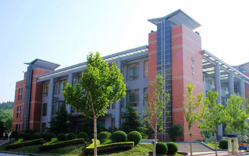 山东大学校园风景图片