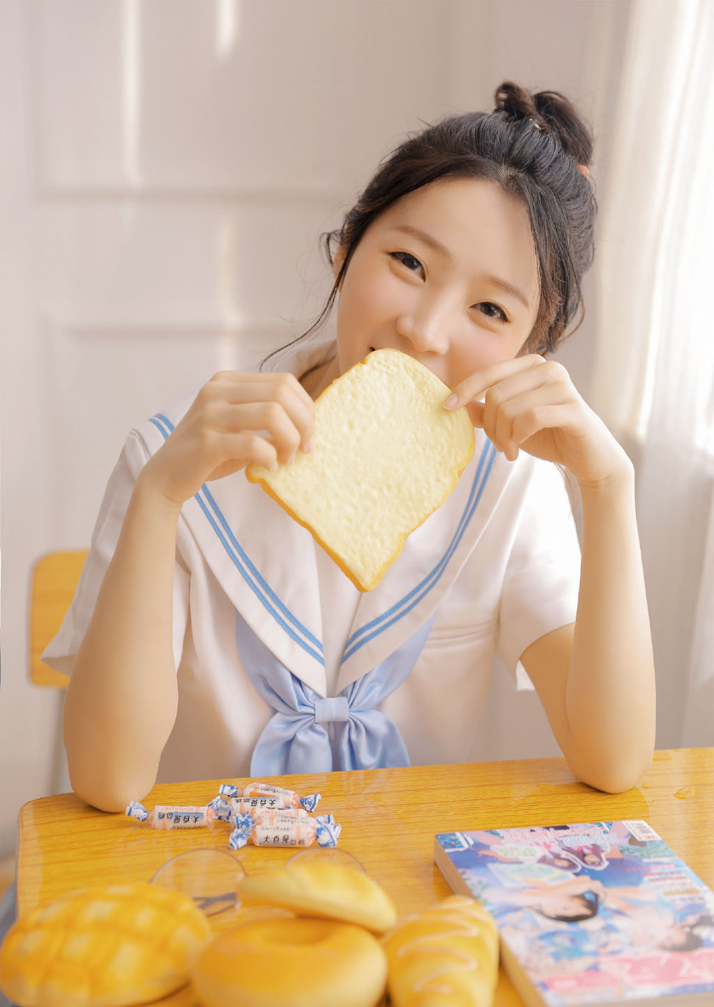 校花美女学生妹制服诱惑性感教室写真照