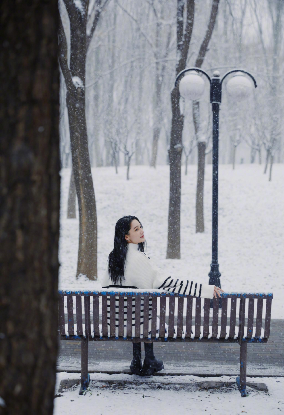 李沁春日雪地氛围感写真照