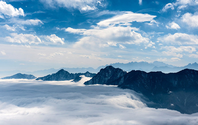 牛背山风景图片