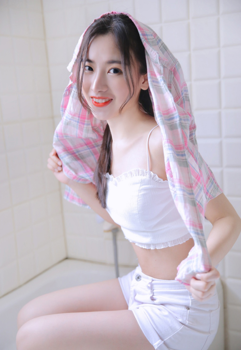 白嫩美女火辣性感身材美女私房写真