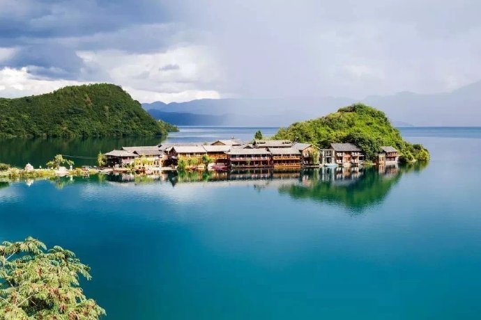 泸沽湖风景图片