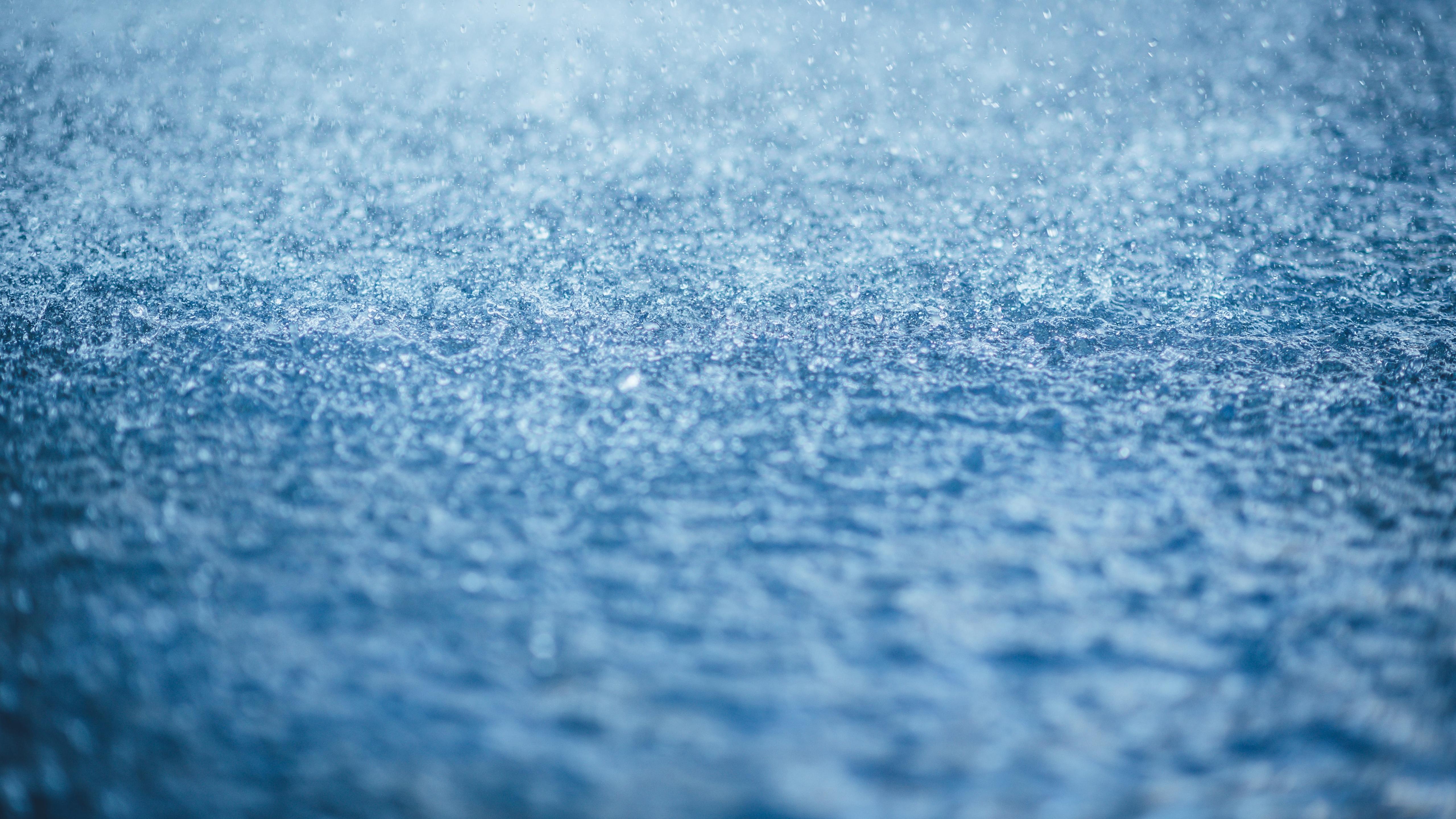 淅淅沥沥的雨天图片桌面壁纸