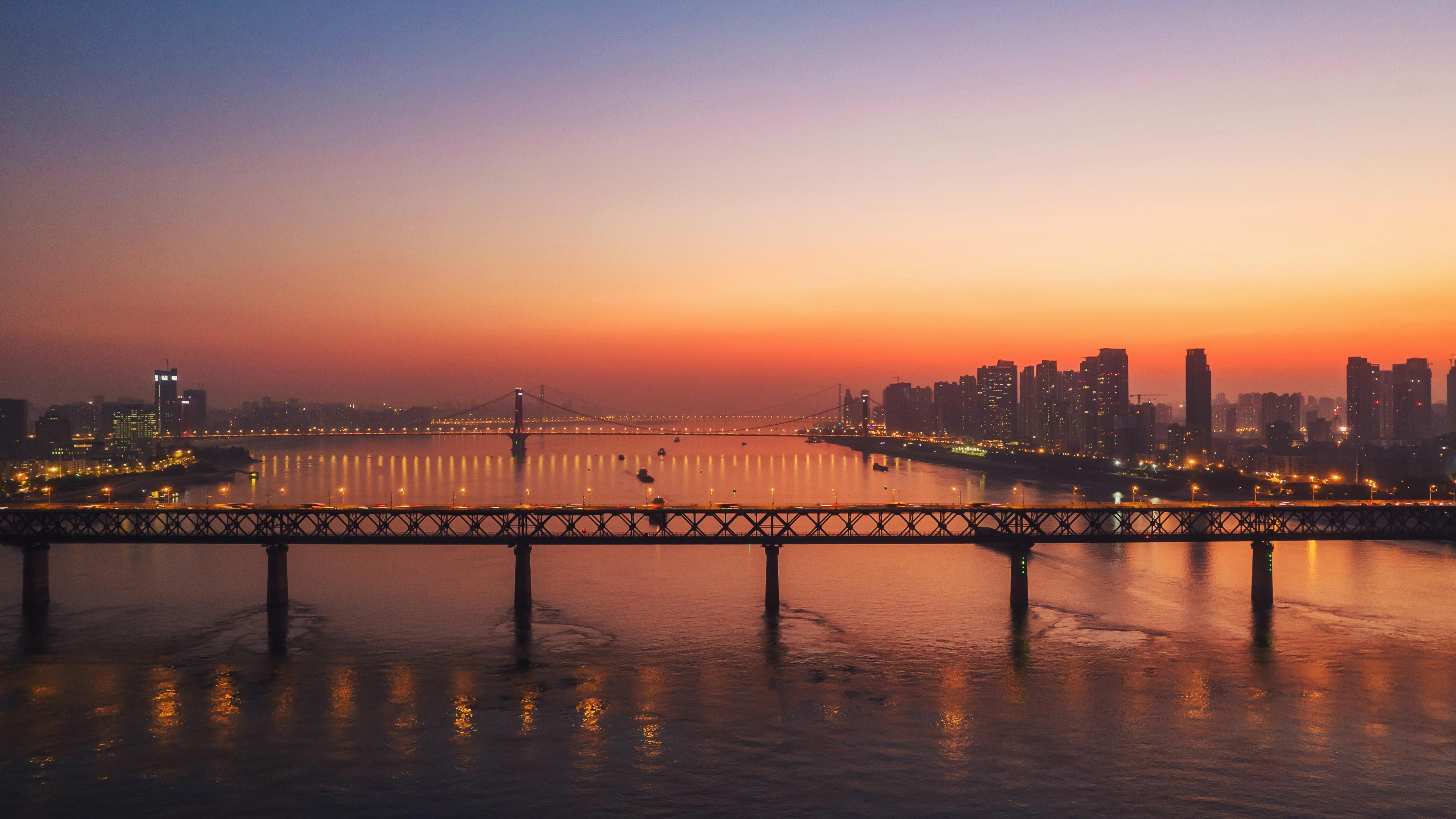 武昌江滩建筑风景图片壁纸