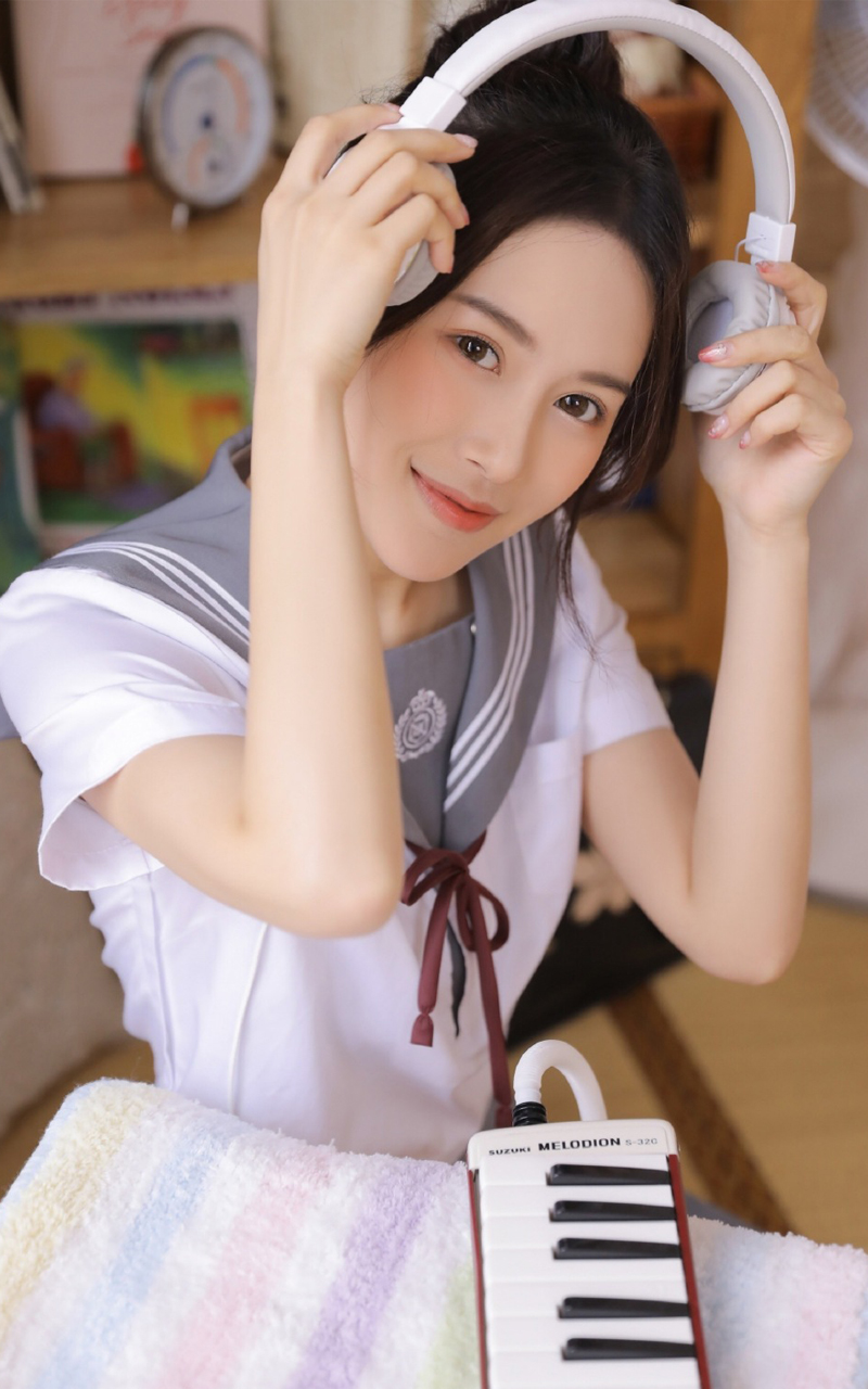 高清性感的学院制服美女写真