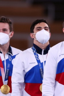 俄罗斯体操男团颁奖极清美图